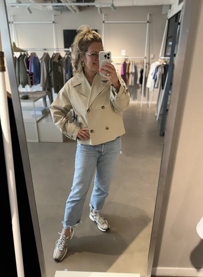 Klassiche Beige Jacke